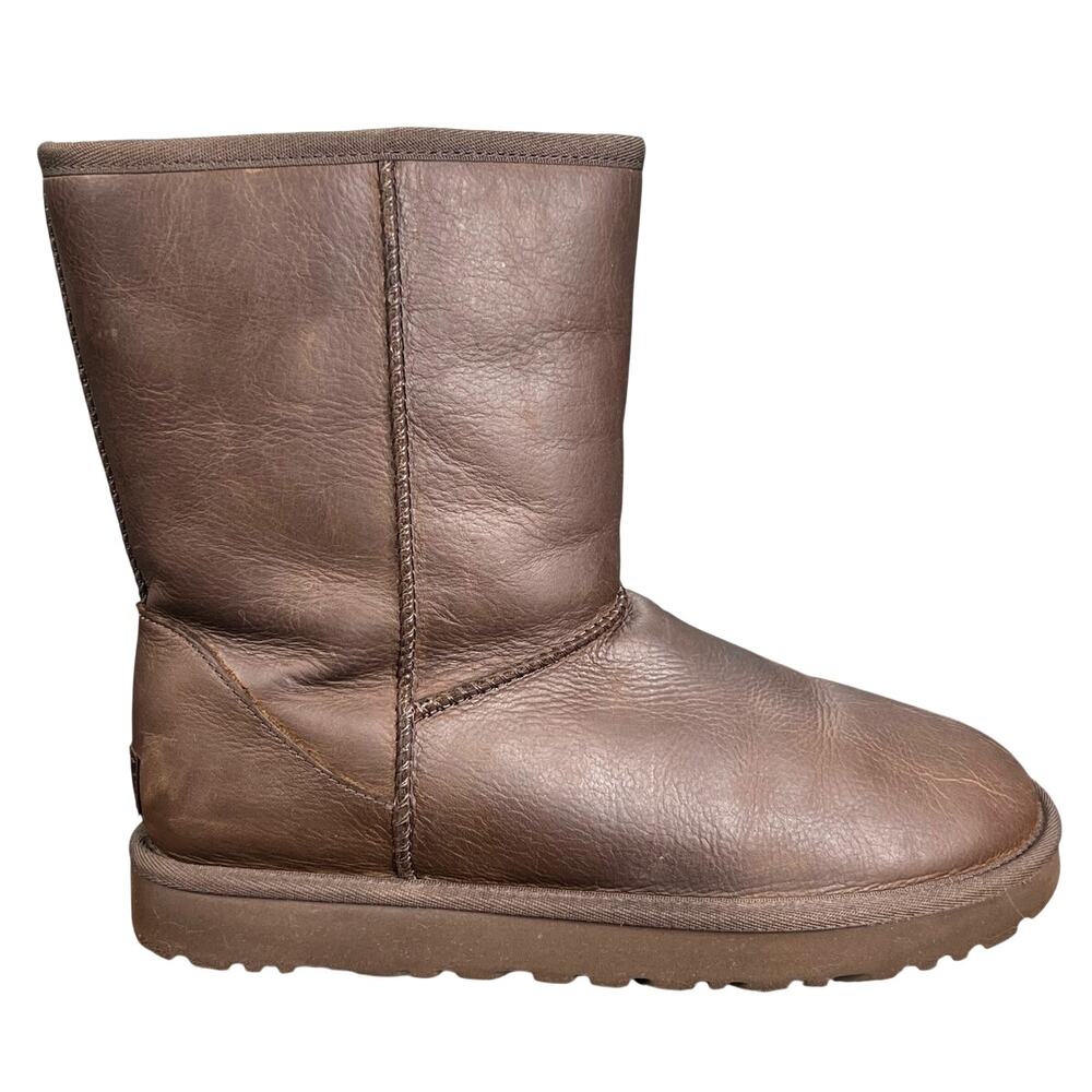 UGG Women’s Classic Short Brown Leather Winter Boot Size US 10